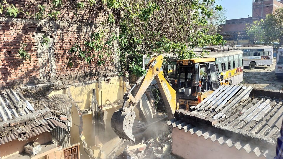 30 years of occupation demolished in four hours in rudrapur