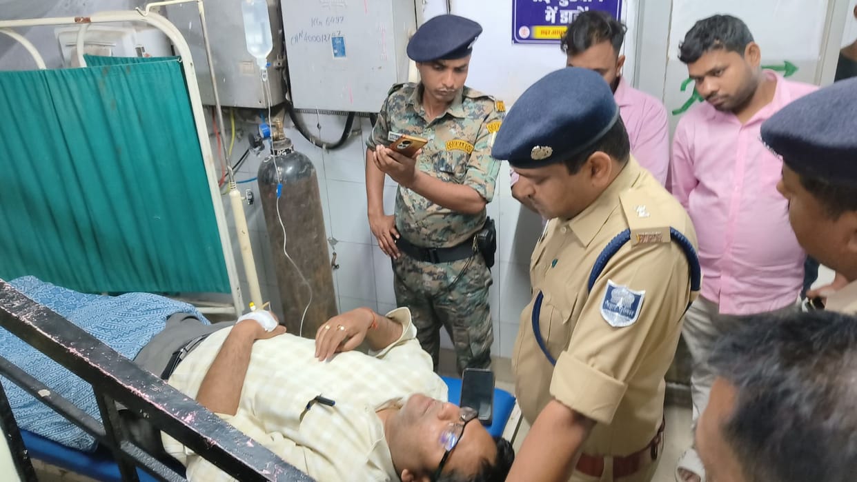 Bihar: Bank employee shot by miscreants when he tried to resist robbery
