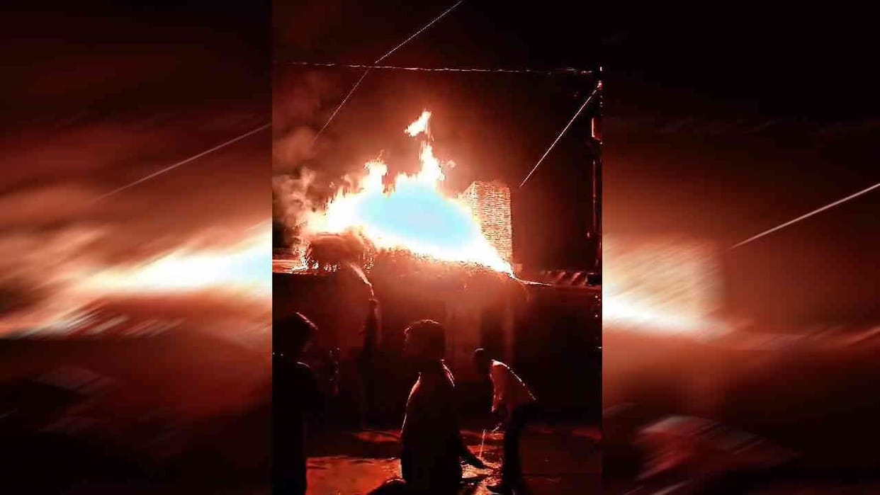 Fire breaks out in a three-storey building in the Malani area of Doda.