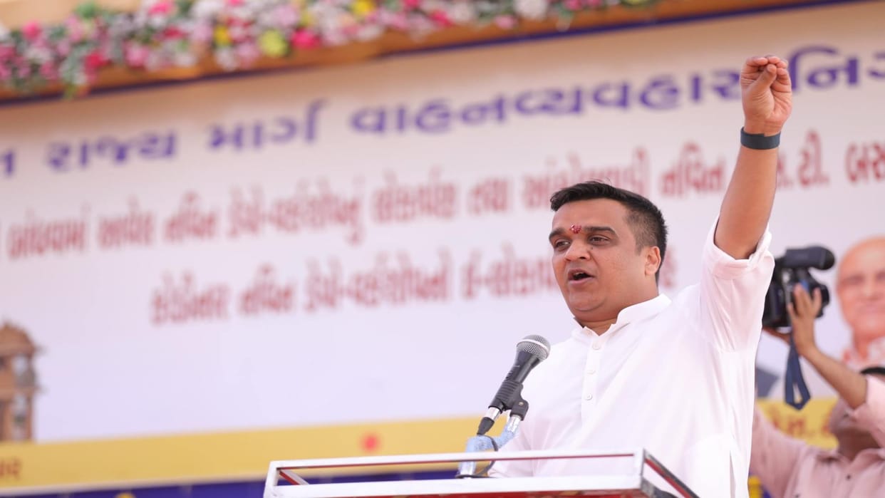 Harsh Sanghavi Said Rioters will face bulldozer action in Gujarat News In Hindi