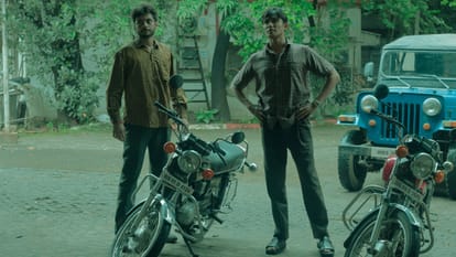 Khakee The Bengal Chapter Review in Hindi Neeraj Pandey Debatma Jeet Ritwik Aadil Mimoh Aakanksha Prosenjit
