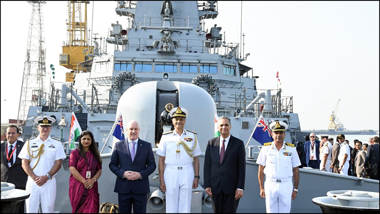 New Zealand PM Christopher Luxon visits indigenous destroyer INS Surat, News in hindi