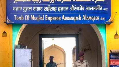 औरंगजेब का मकबरा।