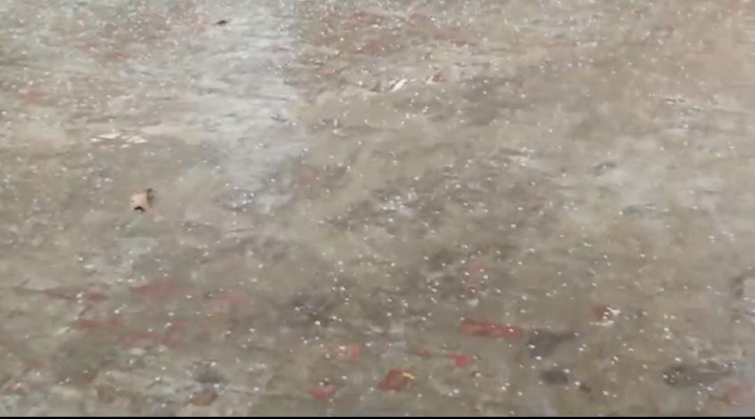 Weather Update Heavy rain in Varanasi humidity increased air effect of sunlight reduced