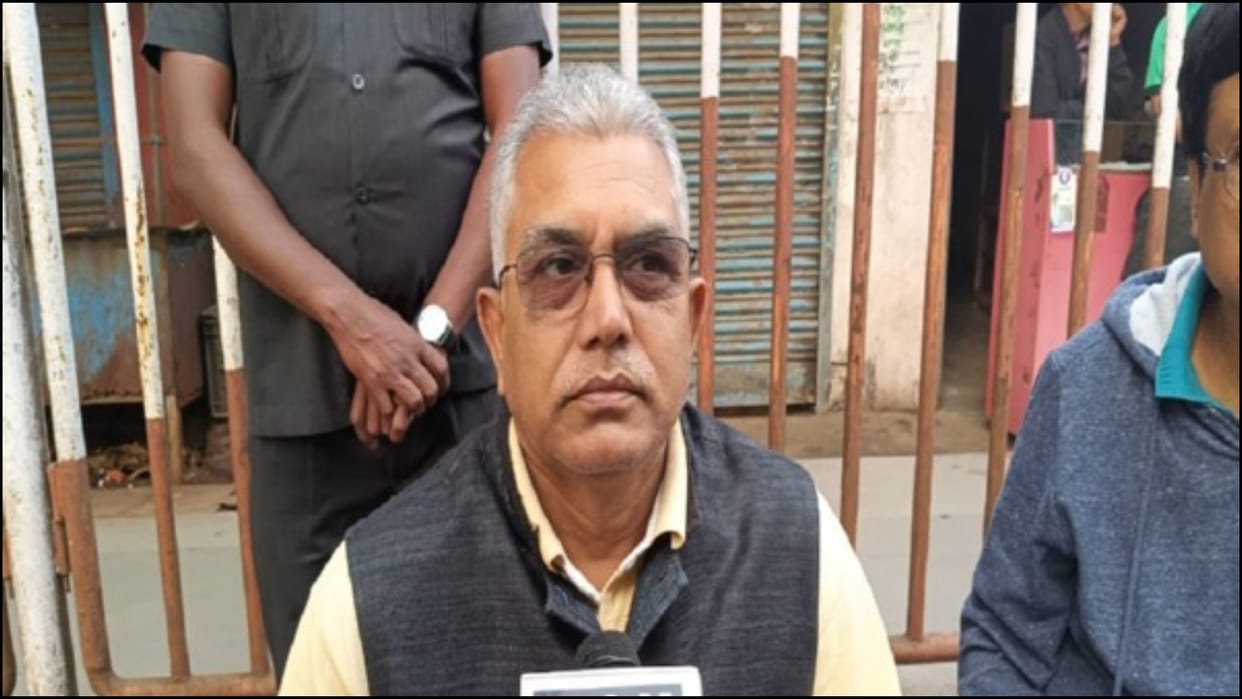 Bengal: Former BJP MP Dilip Ghosh loses temper amidst women's protest at Kharagpur, News in hindi