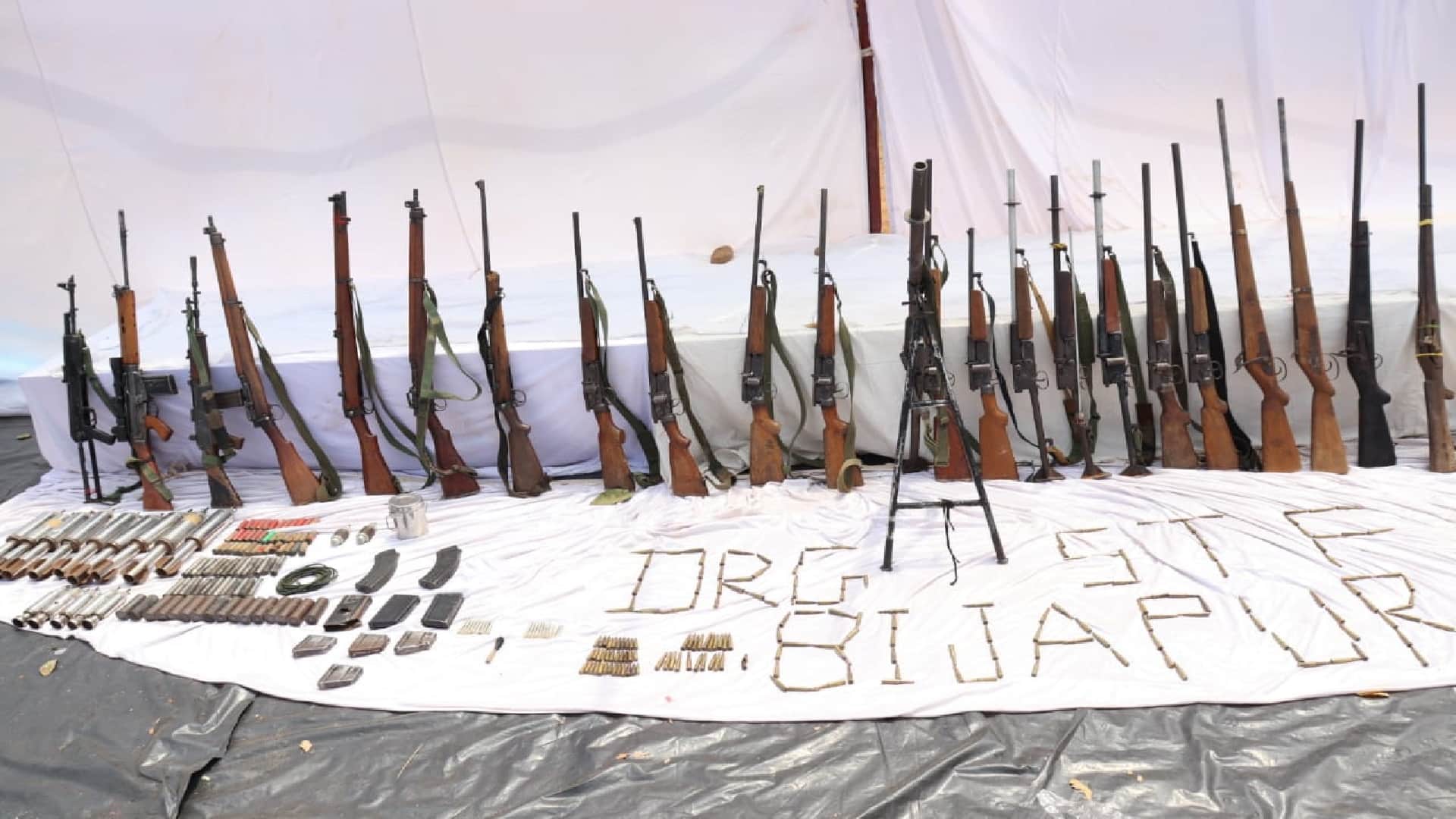 बरामद नक्सली हाथियार