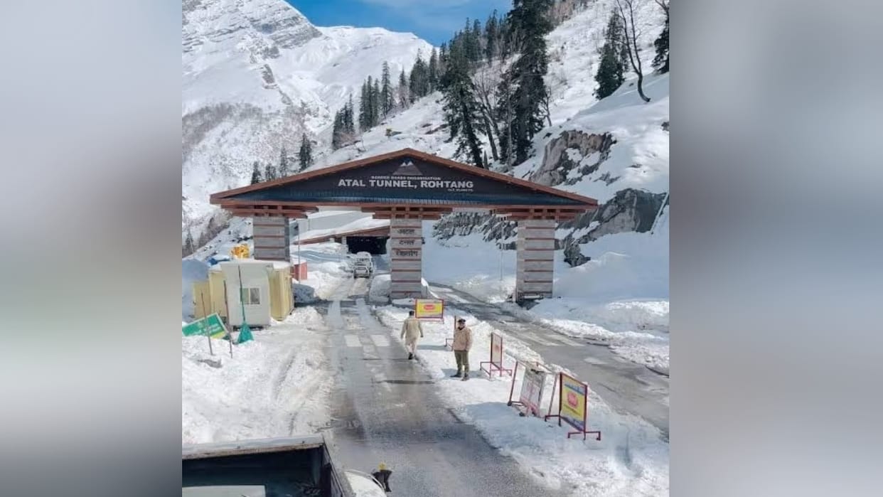 Himachal Weather: Avalanche warning in four districts of Himachal, know forecast for a week