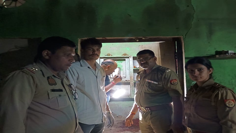 Murder of father in daughter's in-law's house in mathura up crime news