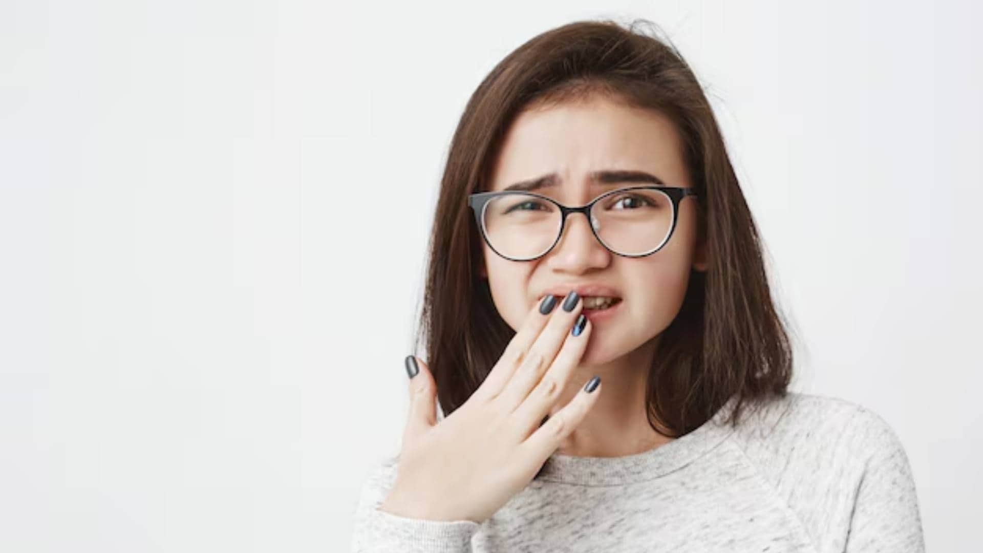 mouth ulcer sore in summer know causes and treatment garmi me muh me chale kyu hote hai