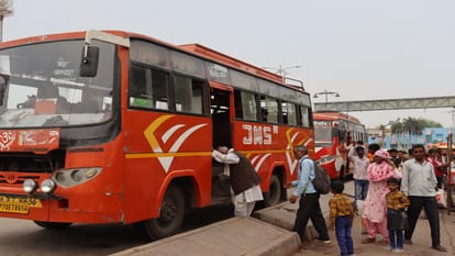 Illegal bus stations running in Prayagraj: Bullies pick up passengers from roadways stations
