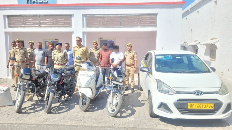Ganja was filled in the CNG cylinder of the car, five smugglers arrested