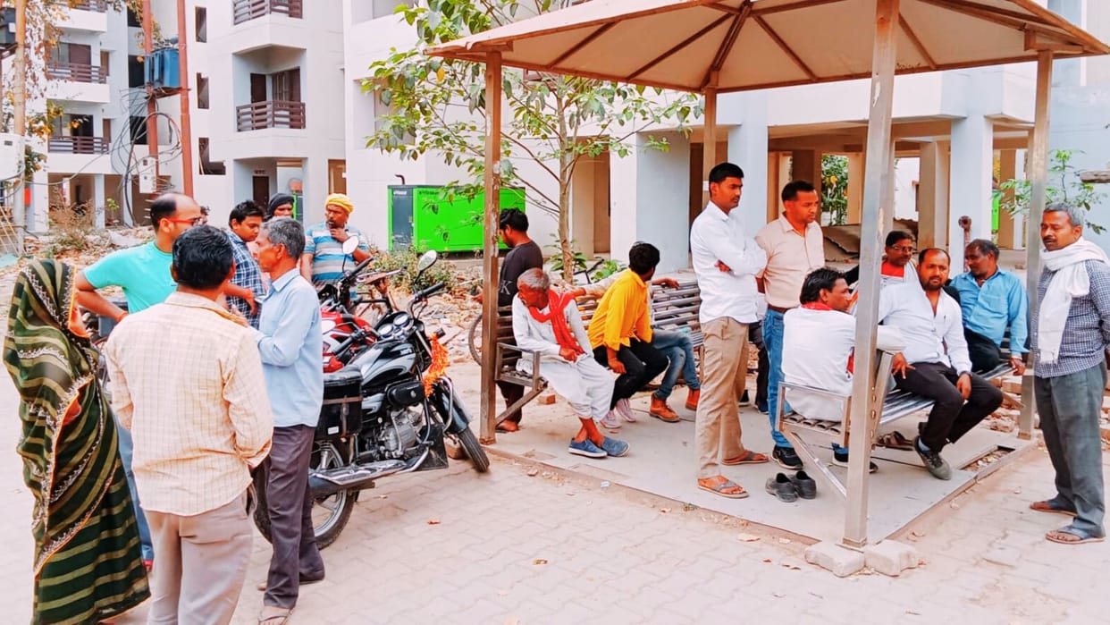 Bike collided with tree and truck, two youths died