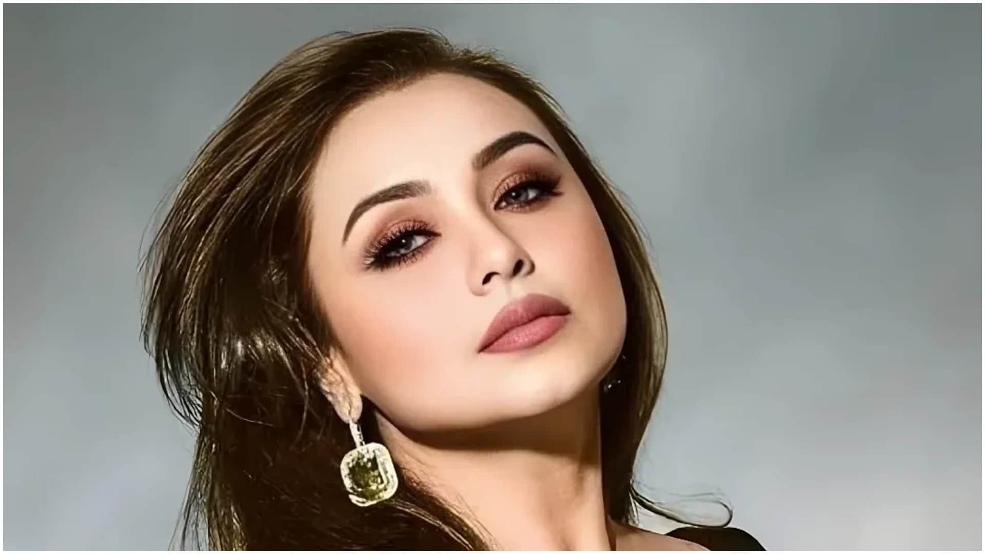 Bollywood Actresses Who Come Back after a Long Break Rani Mukerji Kajol Raveena Tandon Madhuri Dixit
