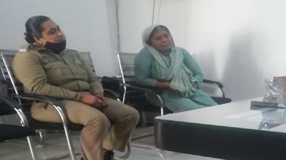 Shamli: E-rickshaw driver strangled to death with a cloth, wife reached police station crying