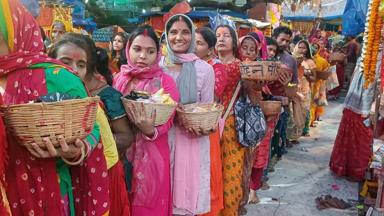 Sheetla Ashtami Huge crowd of devotees gathered in Maghra village of Bihar Sharif on Sheetla Ashtami see photo