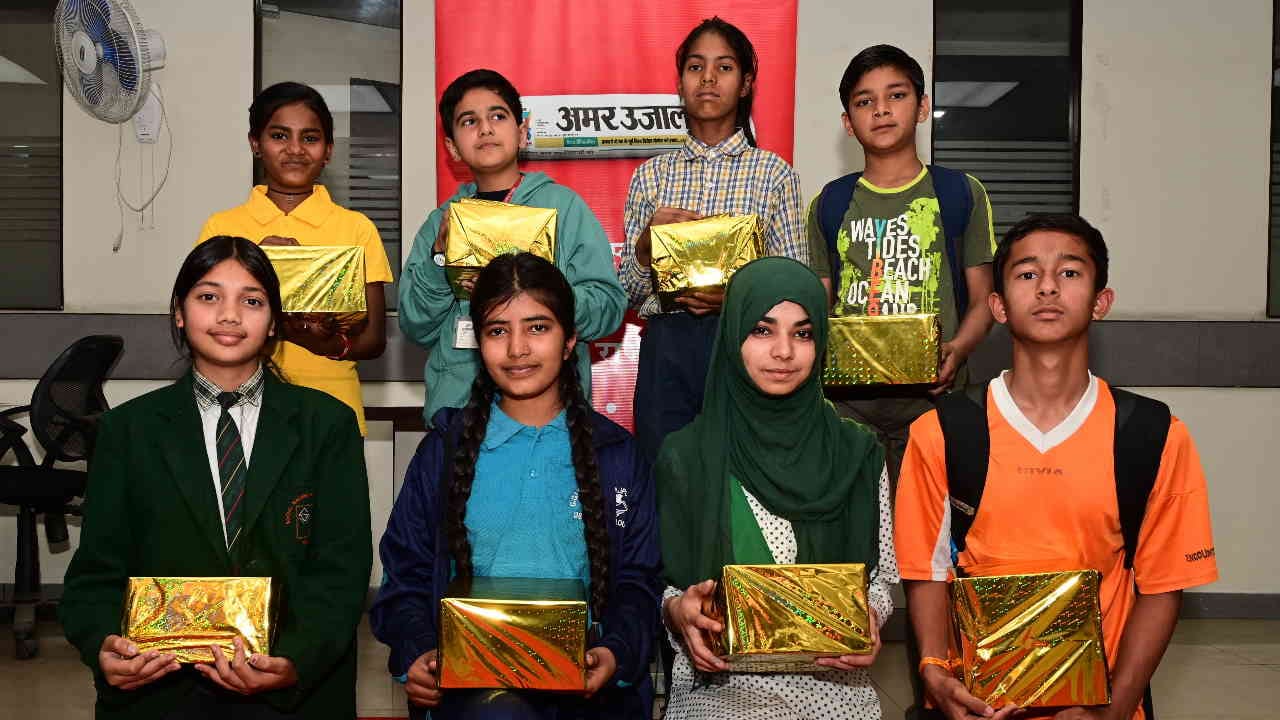 Jal hai to Kal hai painting competition organized by Amar Ujala Children showed their creative skills