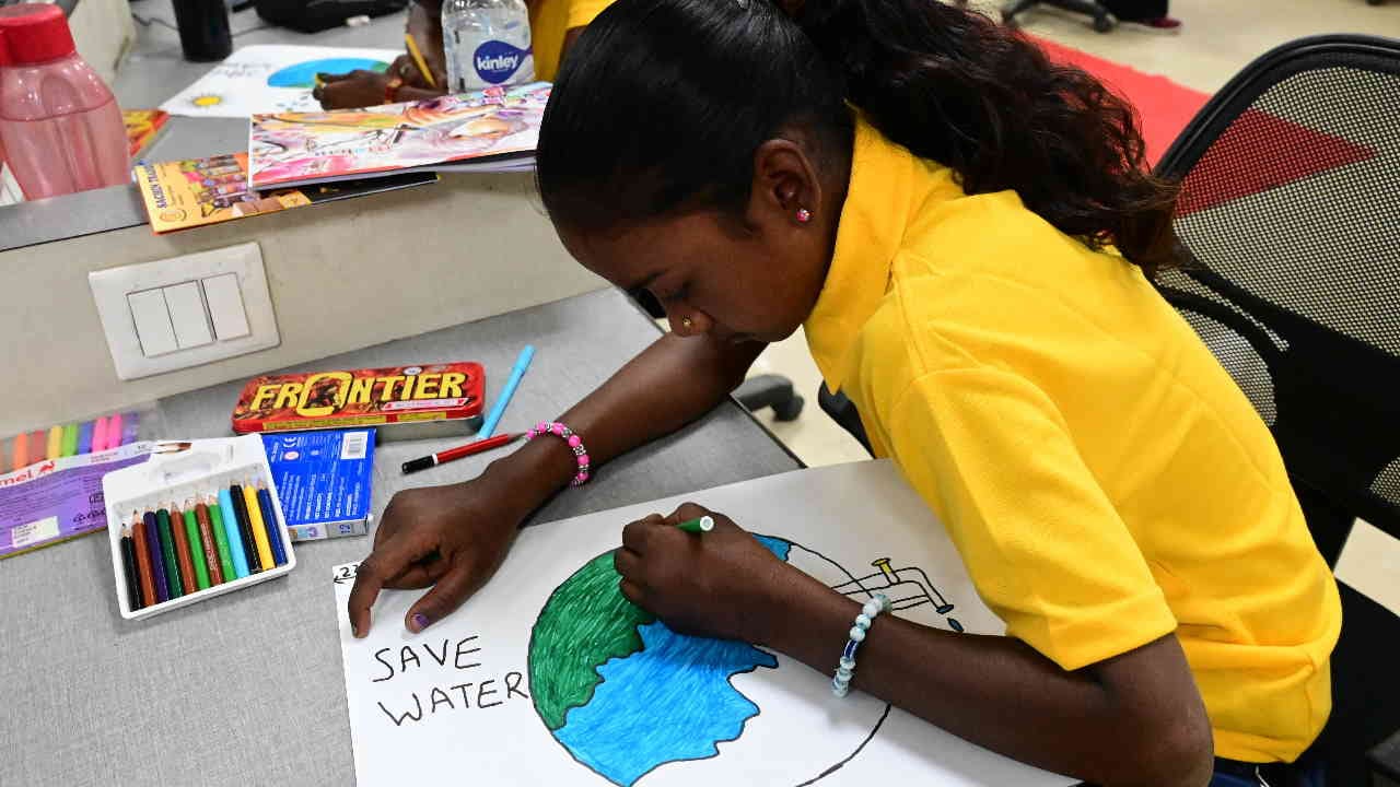 Jal hai to Kal hai painting competition organized by Amar Ujala Children showed their creative skills