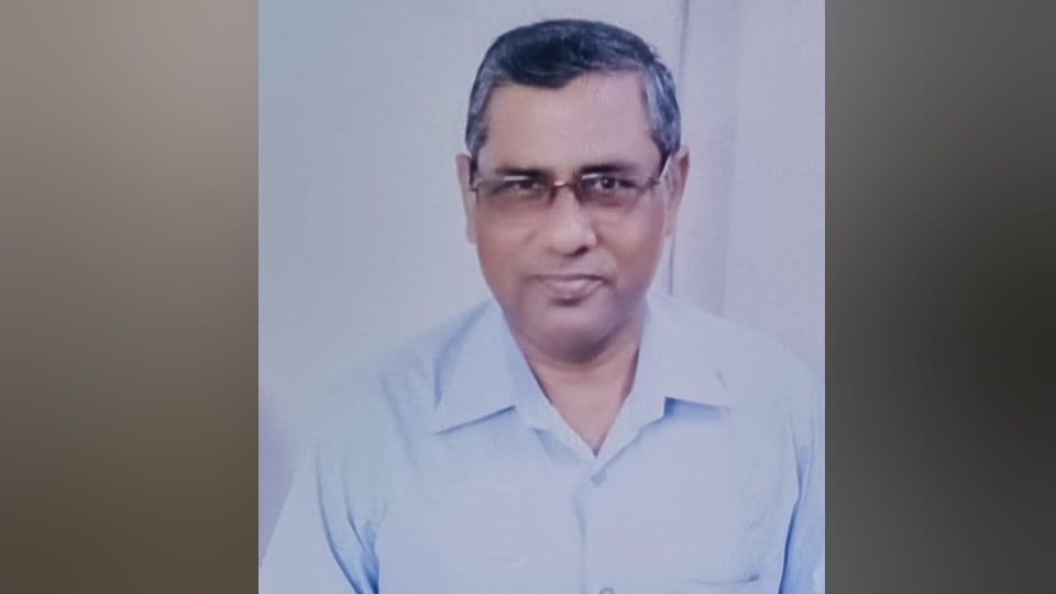 Daughter-in-law killed retired officer by beating him with a bat In Ghaziabad See photos