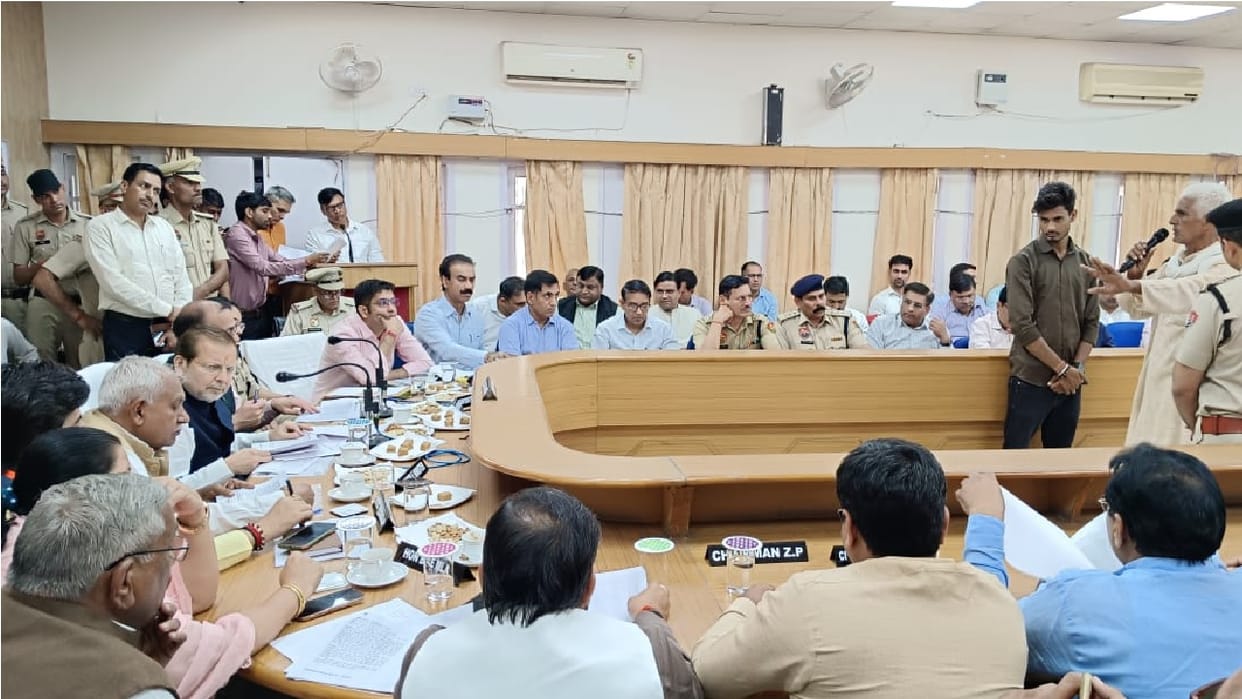 Ruckus in grievance meeting in Narnaul: Complainant threatened to consume sulphas, Minister Sharma said