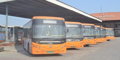 After trains wheels of 90 e buses stopped strike over non payment of Kumbh and non restoration of conductors