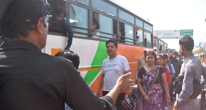 After trains wheels of 90 e buses stopped strike over non payment of Kumbh and non restoration of conductors