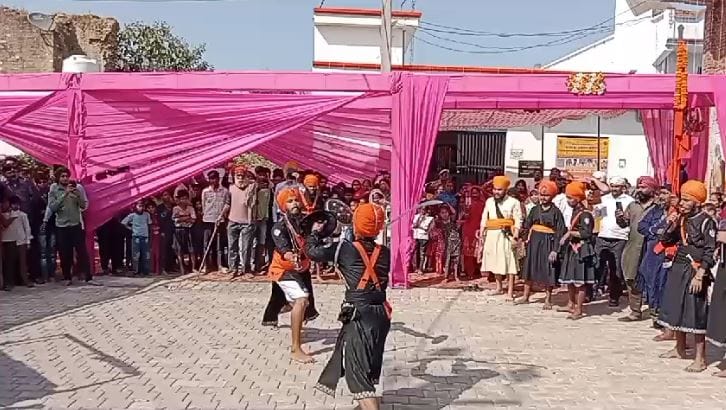 Wahe Guru Da Khalsa Wahe Guru Di Fateh Sikh community raised voice in Gurudwaras