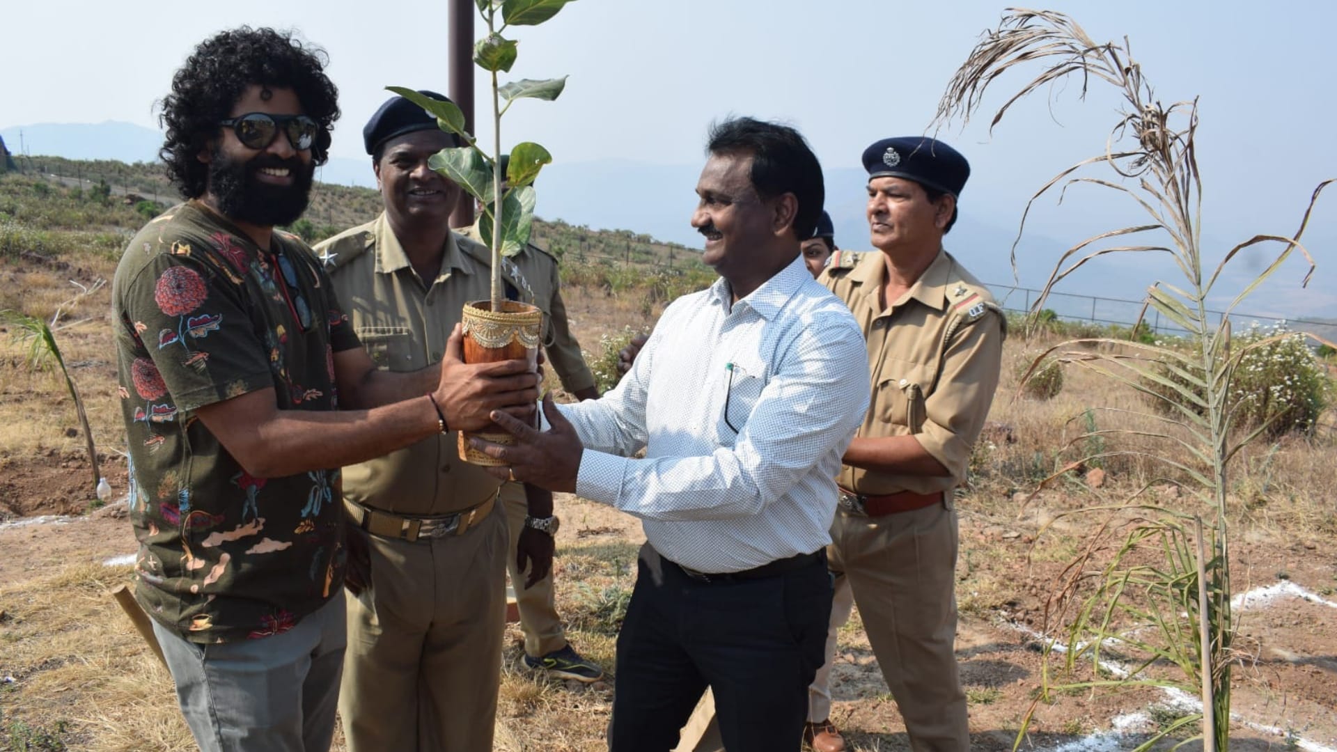 SSMB 29 Mahesh Babu S S Rajamouli Plant Trees Pictures Go Viral