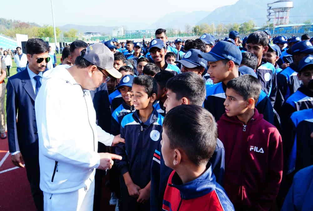 Dhami Government Three Years: CM flagged off Fit India Run Doing Pushups and Appeal youth to de-addiction
