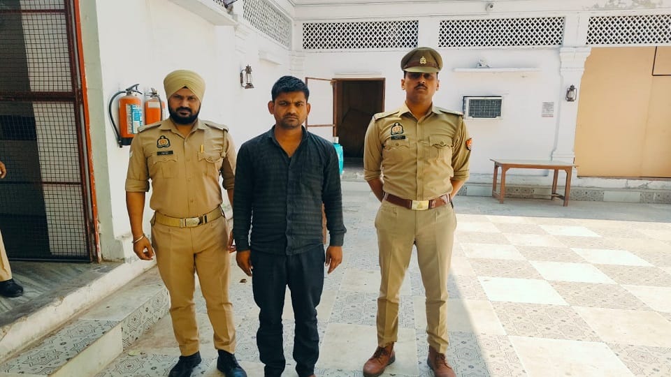 Crackdown on gang manufacturing fake medicines gangster action against 11 including gang leader Vijay Goyal