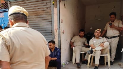 One person died in stone pelting and stabbing after a fight between children in JJ Colony of Wazirpur, Delhi