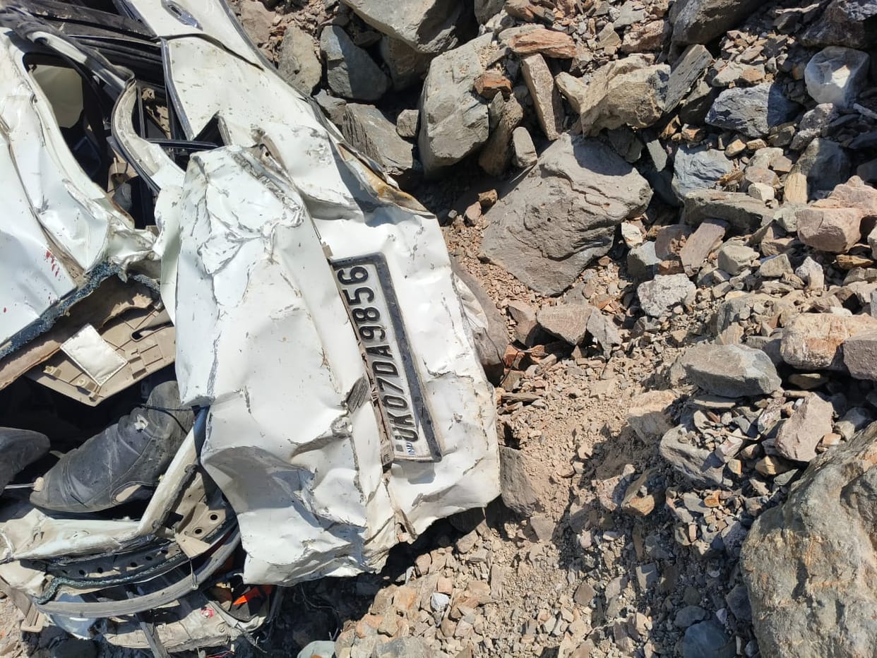 Rishikesh-Gangotri Highway Accident Car fell into a ditch in Bagaddhar LIU Sub inspector died