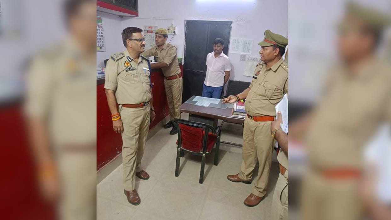 There was a commotion in the police station Joint Police Commissioner did a surprise inspection