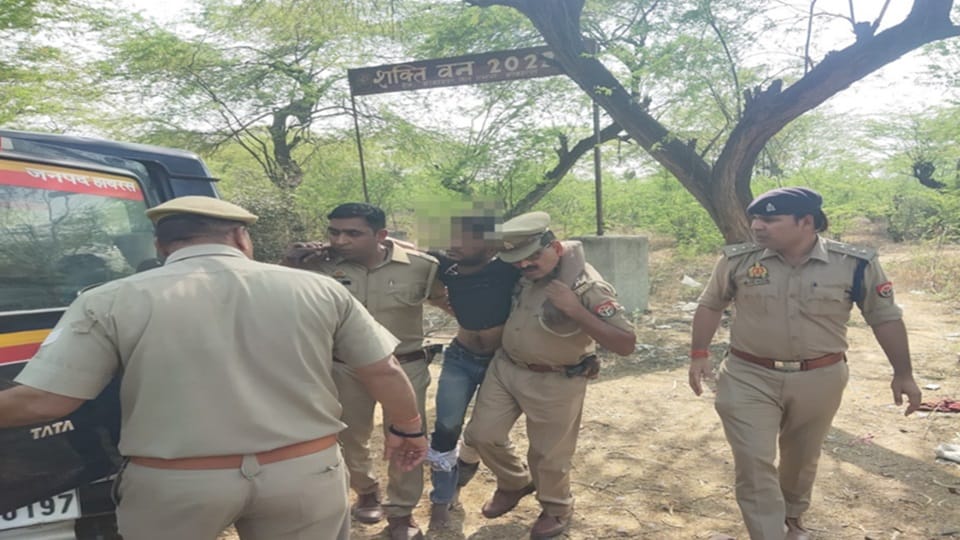 accused who did dirty acts with girls was arrested