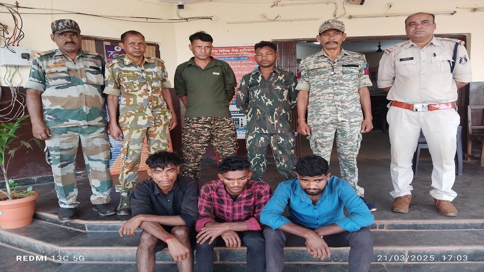 Three accused of stealing copper cable were caught police sent the accused to jail in Jagdalpur
