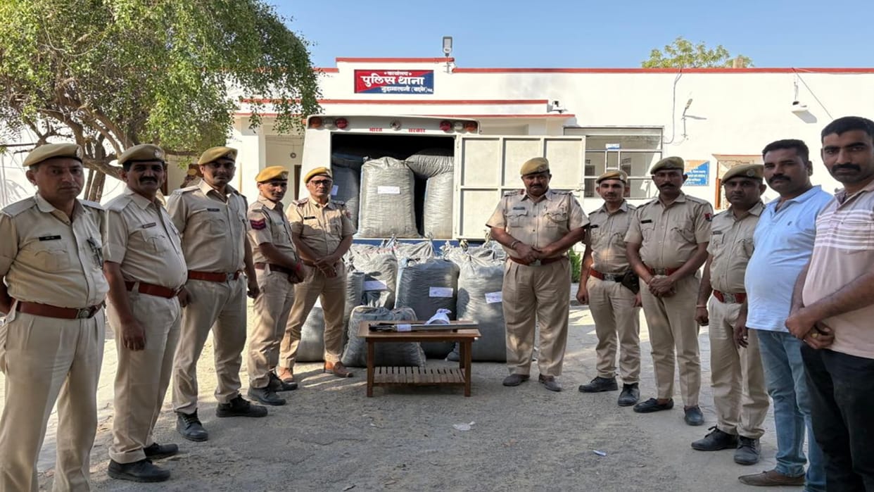 Barmer News: Big disclosure of poppy smuggling in Barmer, 730 kg poppy husk and weapon recovered from cash van