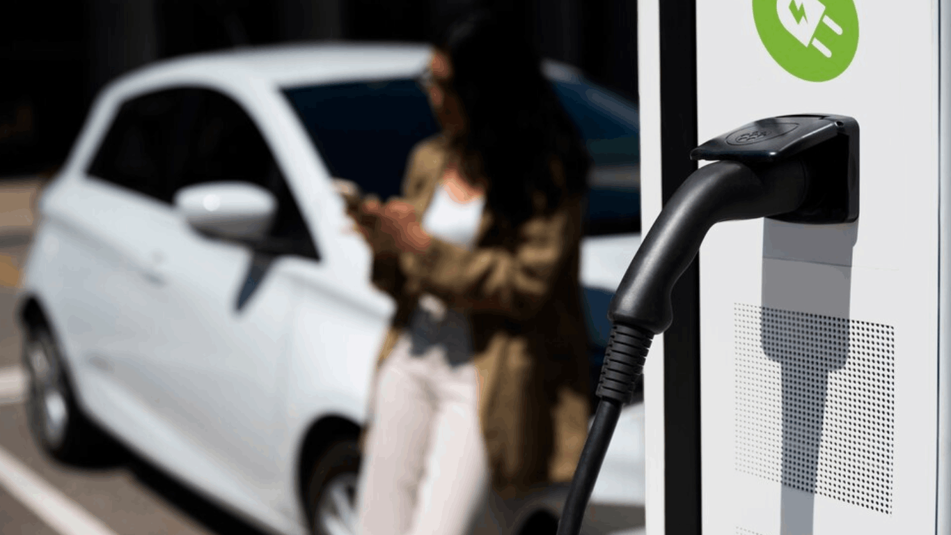 Electric Vehicle Registration in Uttar Pradesh surpasses Delhi and Maharashtra Latest News in HIndi