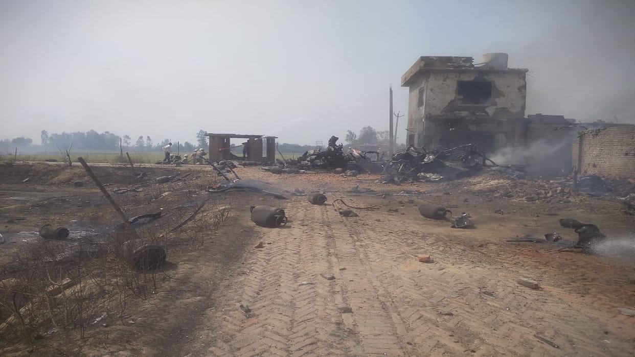 Cylinders explosions fire broke out in gas agency warehouse in Bareilly
