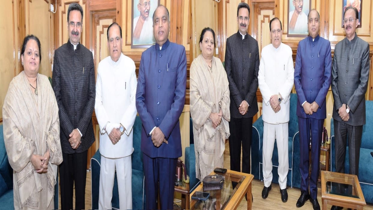 Haryana Assembly Speaker Harvinder Kalyan met Himachal Assembly Speaker Kuldeep Pathania and watched the proce