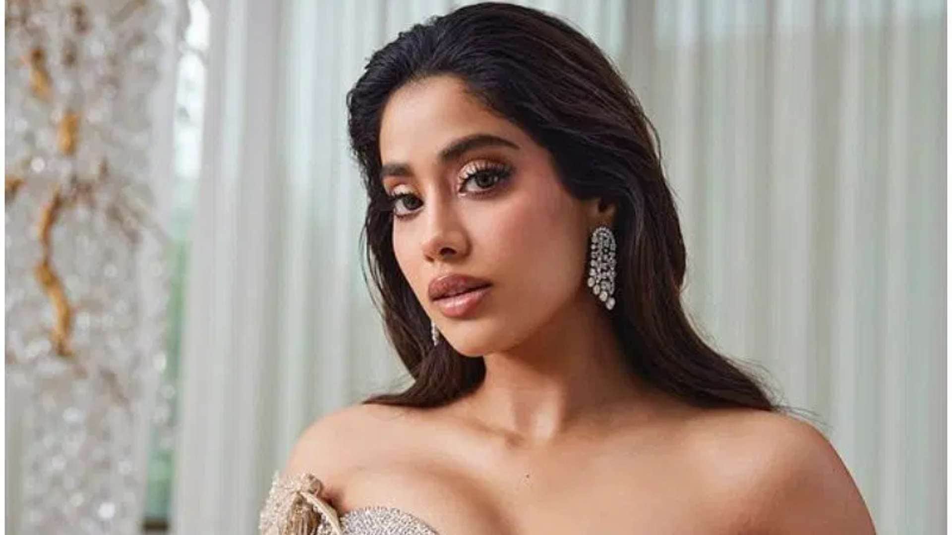 Richest Star Kids in Bollywood Hrithik Roshan Alia Bhatt Janhvi kapoor Ananya Pandey Arjun kapoor Suhana Khan