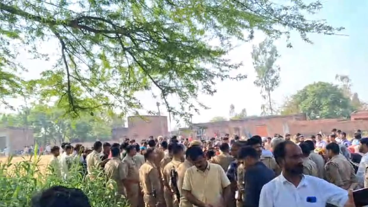 Suspicion of murder after dead body of youth found hanging from noose in Jaunpur