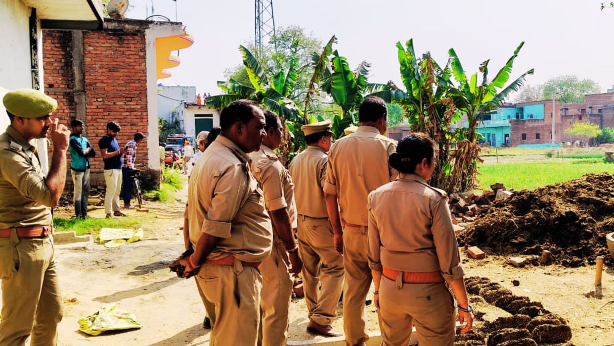 Family clashes over residential land in bhadohi after argument bricks and stones were thrown