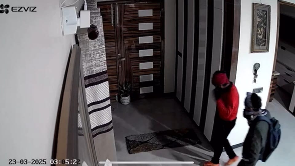 Jewellery and cash stolen by breaking the locks of a closed house in Sonipat