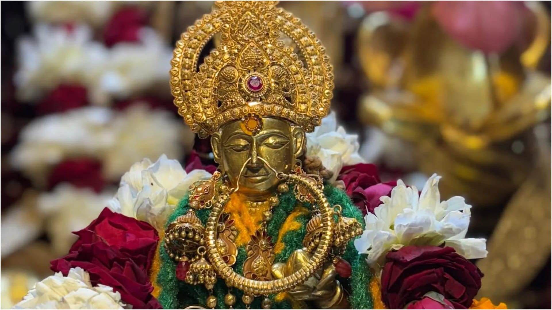 Chaitra Navratri 2025 Famous Goddess Temples Near Delhi-NCR to Visit During Navratri Know Locations