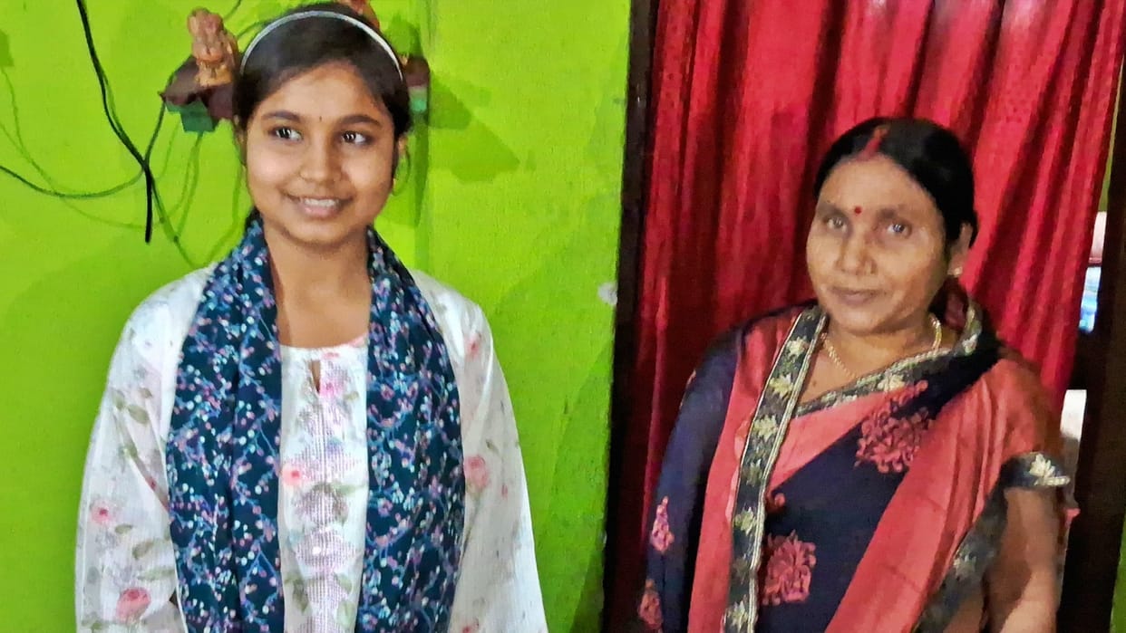 Bihar Board Result: Anushka of Muzaffarpur became second topper of Bihar gave credit of success to her parents