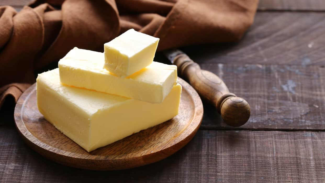 If you eat a lot of butter then be careful study shows early death in hindi