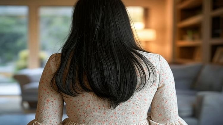 आंत में फंसी मॉइस्चराइजर की बोतल: लड़की ने प्राइवेट पार्ट में डाली, दो दिन बाद डॉक्टरों ने बिना सर्जरी निकाली