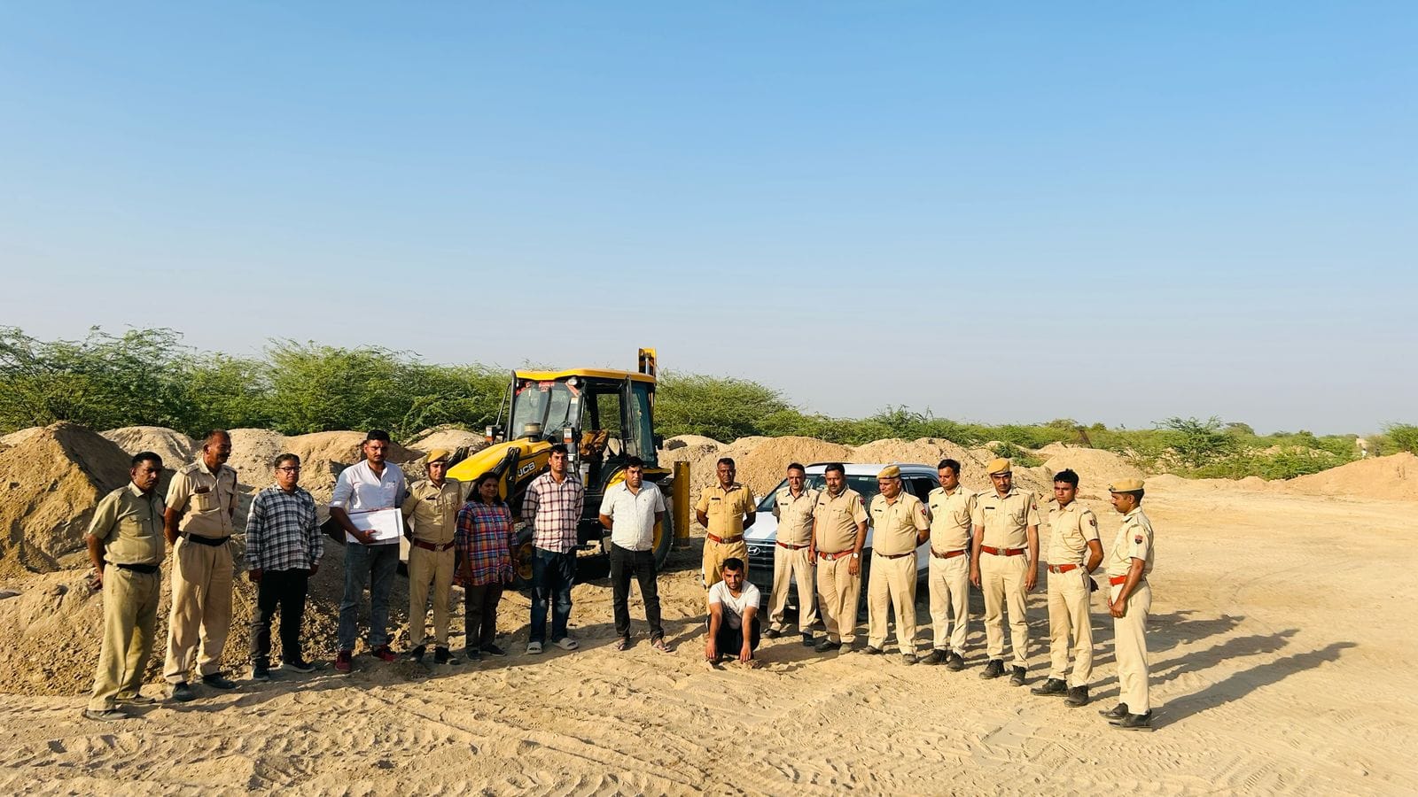 पुलिस की गिरफ्त में आरोपी