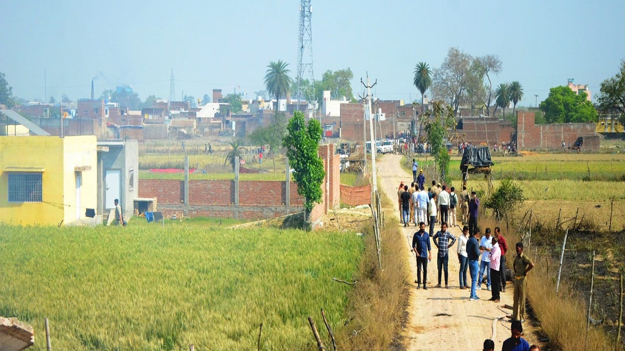 Bareilly Gas Cylinders Explosion Like Fireworks Check Full Timeline Details in Hindi