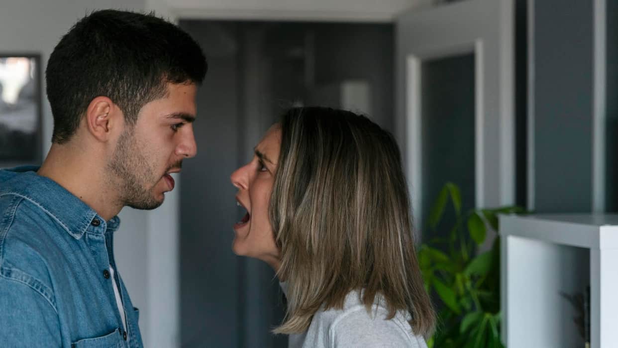 Are You the Toxic One 4 Essential Self-Reflection Questions for Your Relationship