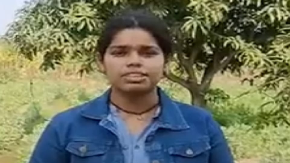 Saharanpur: Young farmer Shubhawari is an example for the youth, doing organic farming on 40 acres of land.